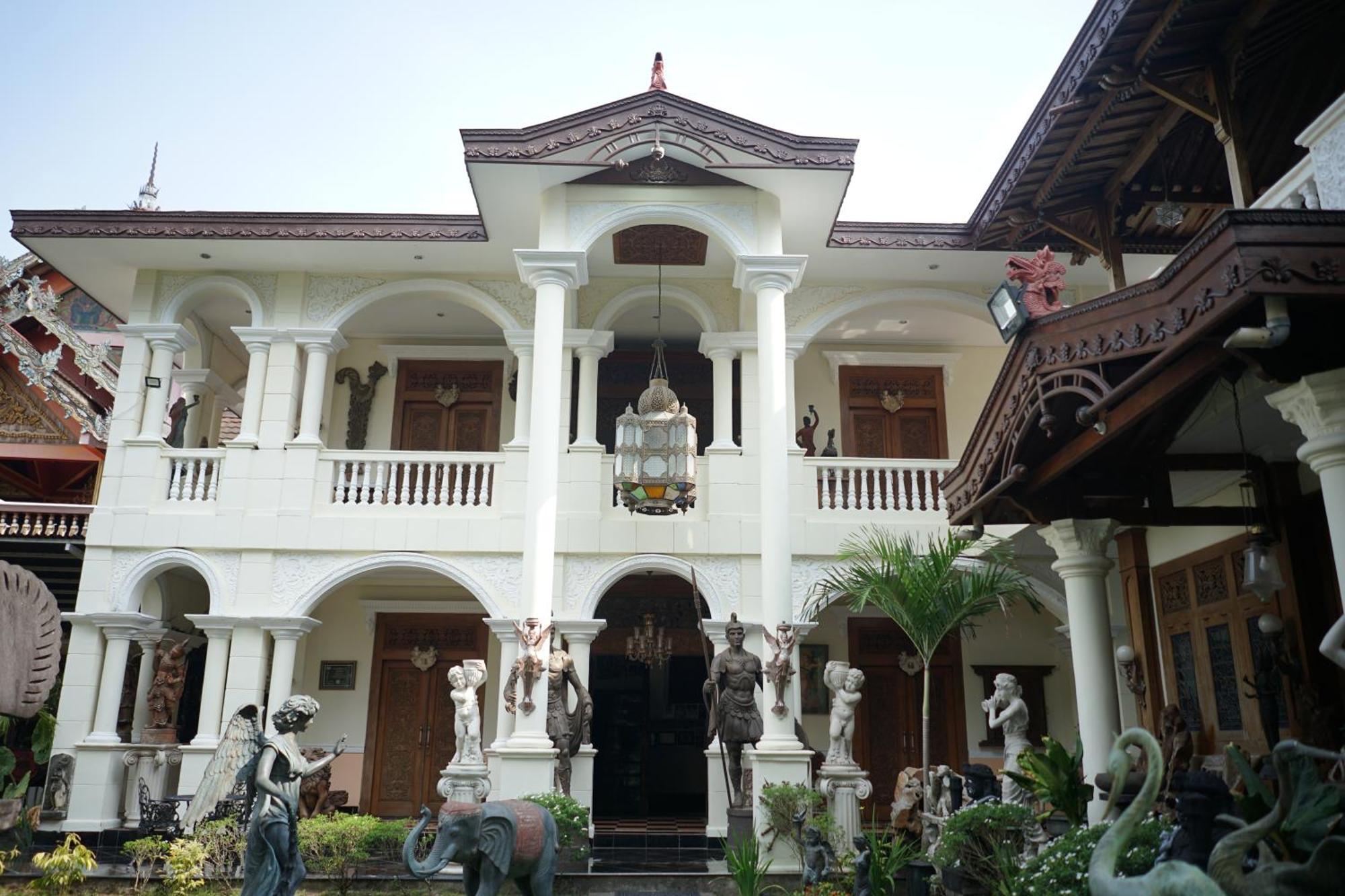 Rumah Pesik Art Heritage Gondowulung Exterior photo